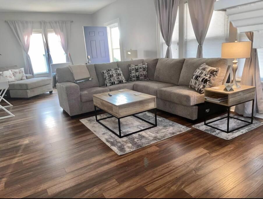 Cherry Street Luxury- Shopping-Dining-By Downtown And Hospitals Tulsa Exteriér fotografie